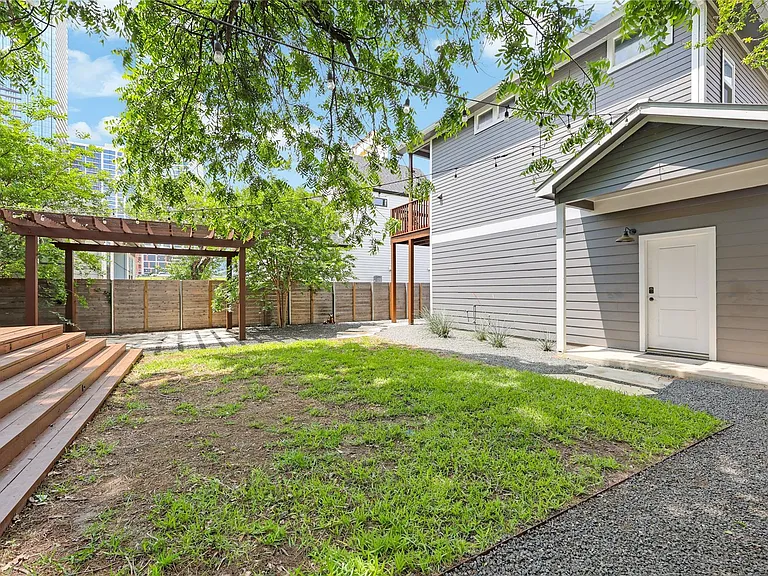 904 Willow St #A & B — Photo 30