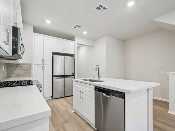 1583 Stratus Dr, Pomona, CA 91768