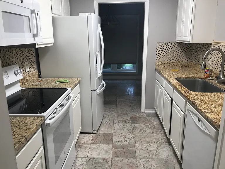 204 Woodlake Dr #204 — Photo 16