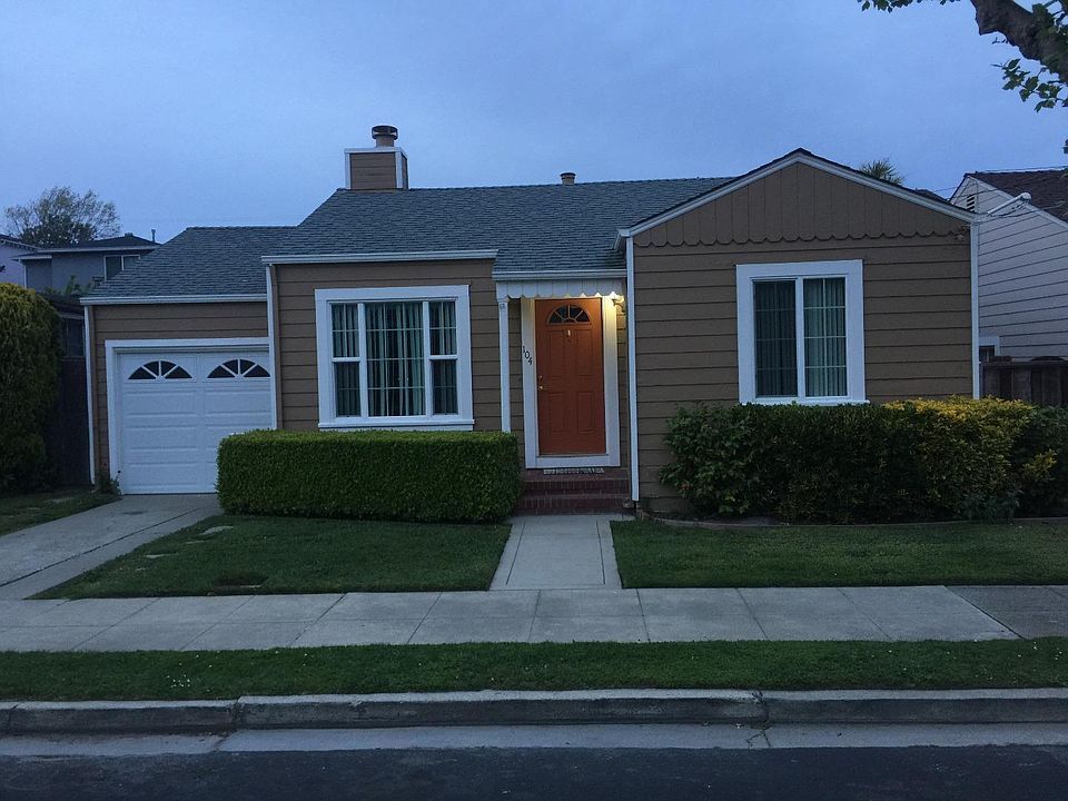 1st image of 104 Cypress Ave