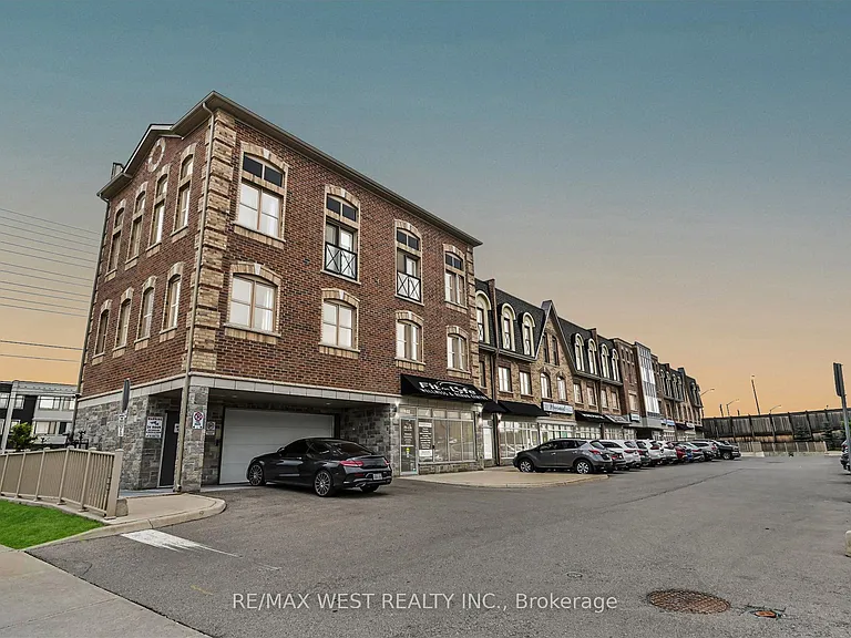 3865 Major Mackenzie Dr W #219 — Photo 2