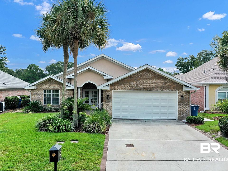 1st image of 131 Lagoon Dr