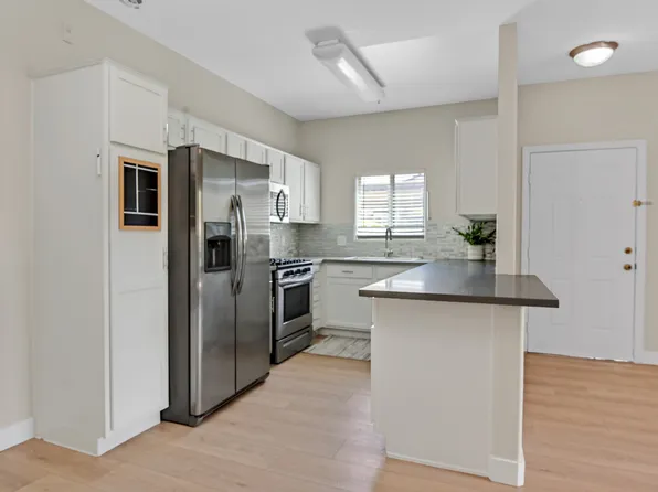 2291 W Horizon Ridge Pkwy, Henderson, NV