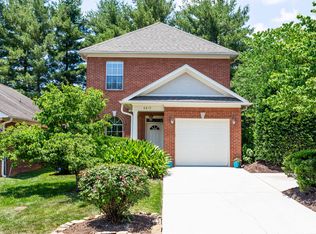 8819 Lennox View Way, Knoxville, TN 37923