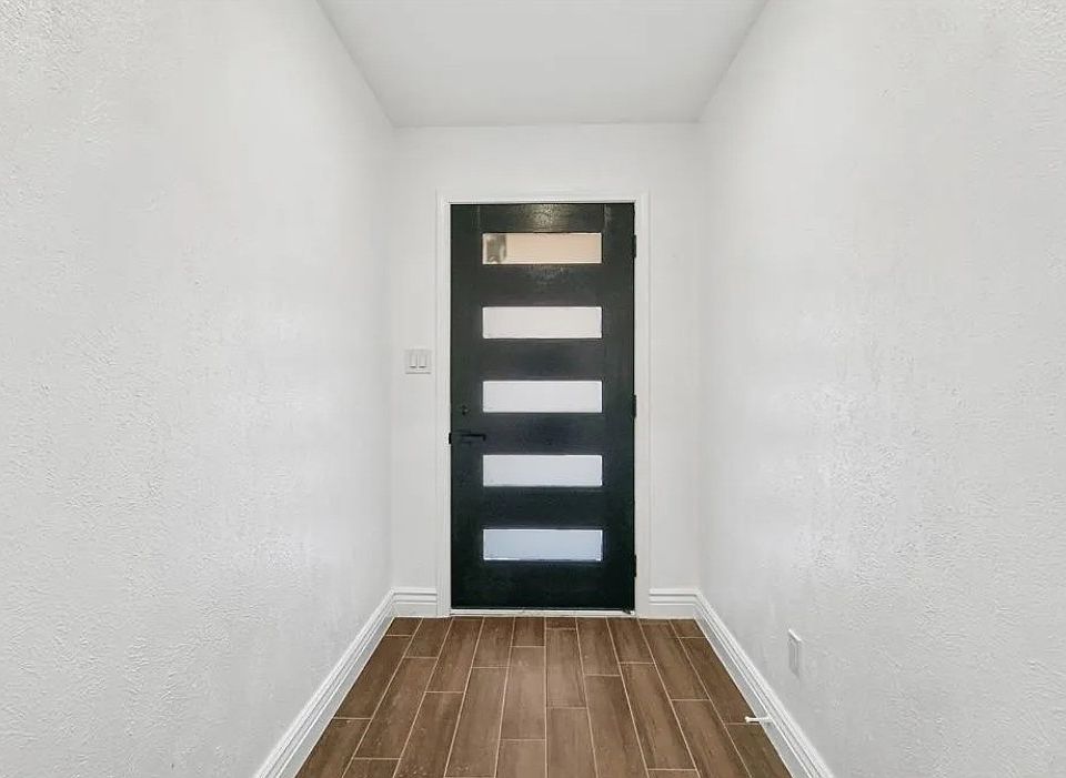 1st image of 6300 Topaz Way