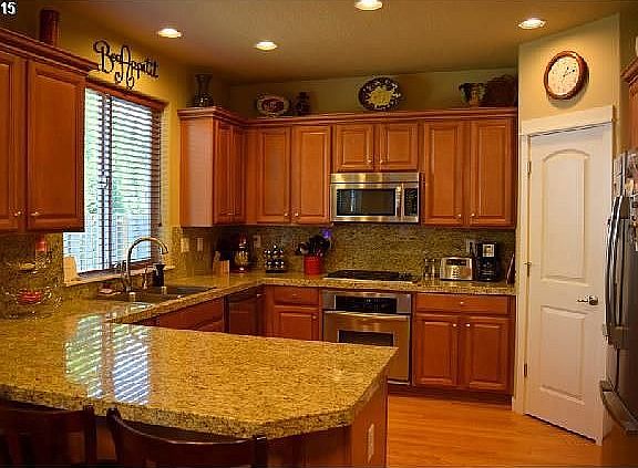 5th image of 6189 NE Whitewood Dr