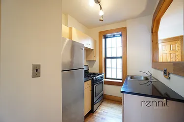 Rented by Rennit Inc.