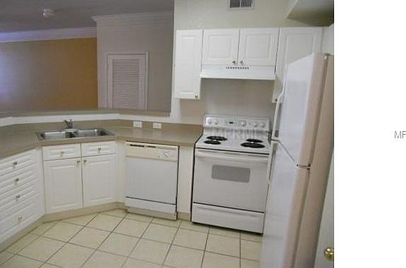 2nd image of 215 Longview Ave APT 101