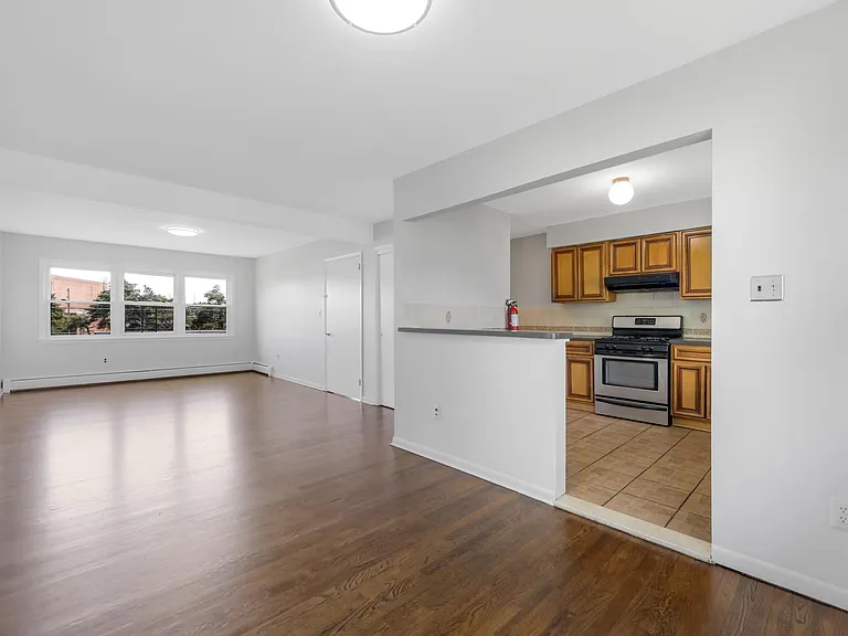 24 Van Vliet Ct #2 — Photo 17