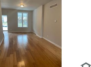 811 N 39th St, Philadelphia, PA 19104