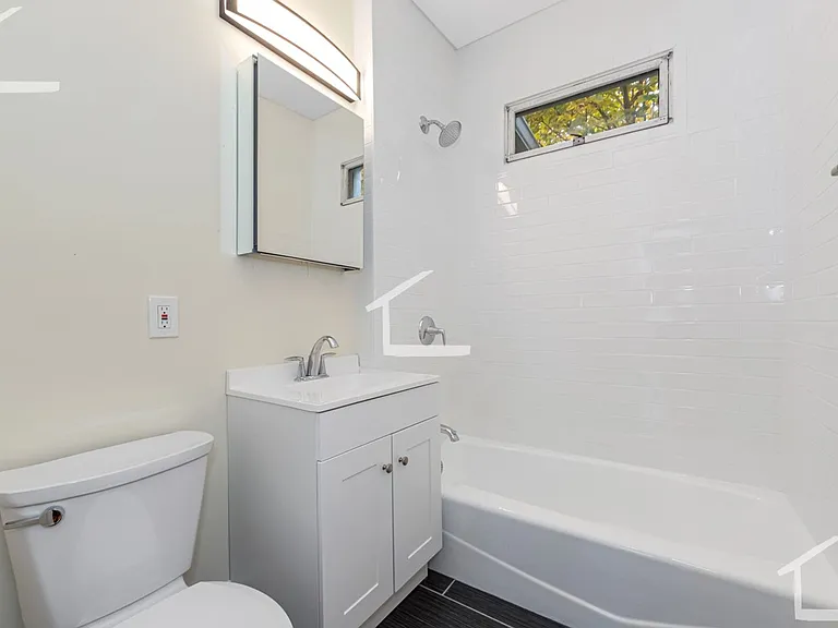 3-44 Brackett St #3 — Photo 15