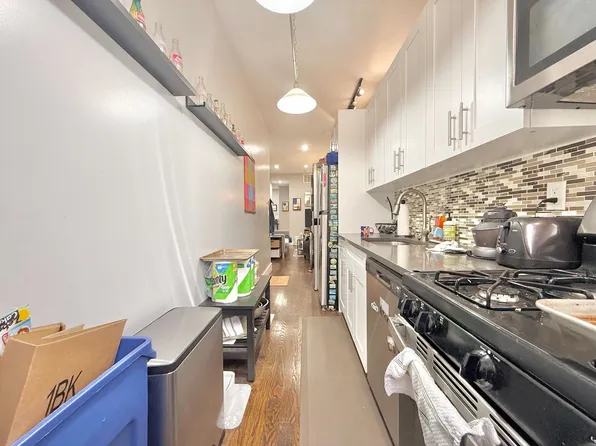 147 Bleecker Street image 3 of 8