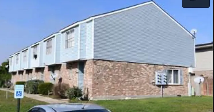 10711 Roger Dr — Photo 1