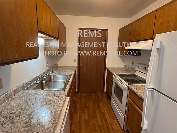 2nd image of 554 E Slifer St #1
