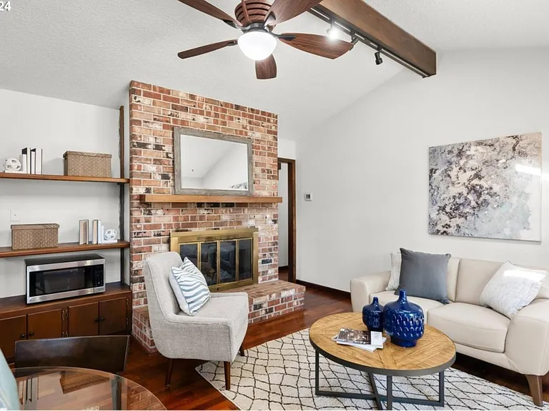 14525 SW Forest Dr — Photo 7