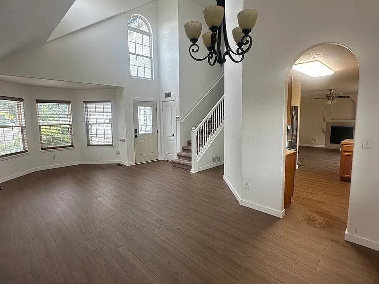 4302 Limestone Ln — Photo 12