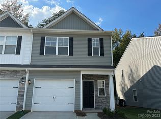 8113 Alderton Ln, Charlotte, NC 28215