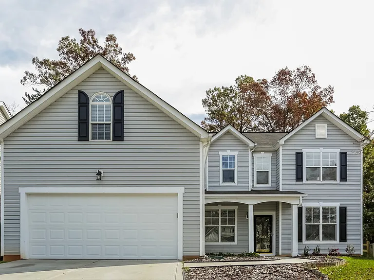 8264 Chatham Oaks Dr — Photo 1