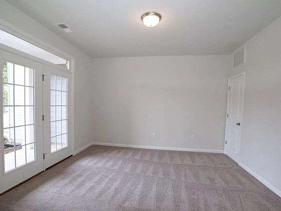 Bedroom 1 - 1st floor