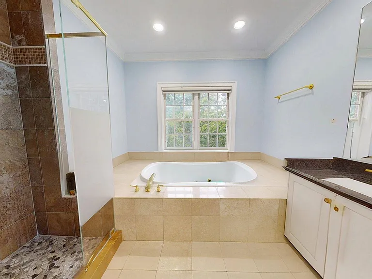 2007 Mayfair McLean Ct — Photo 7