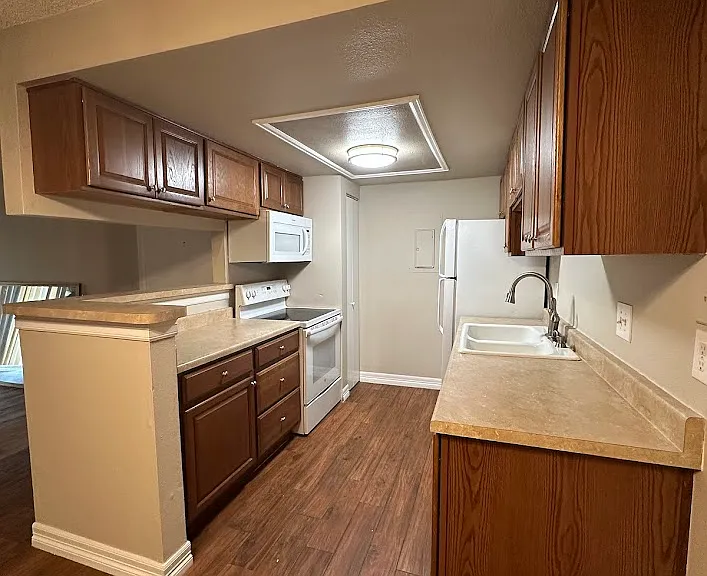 1872 S Pitkin Cir #0 — Photo 16