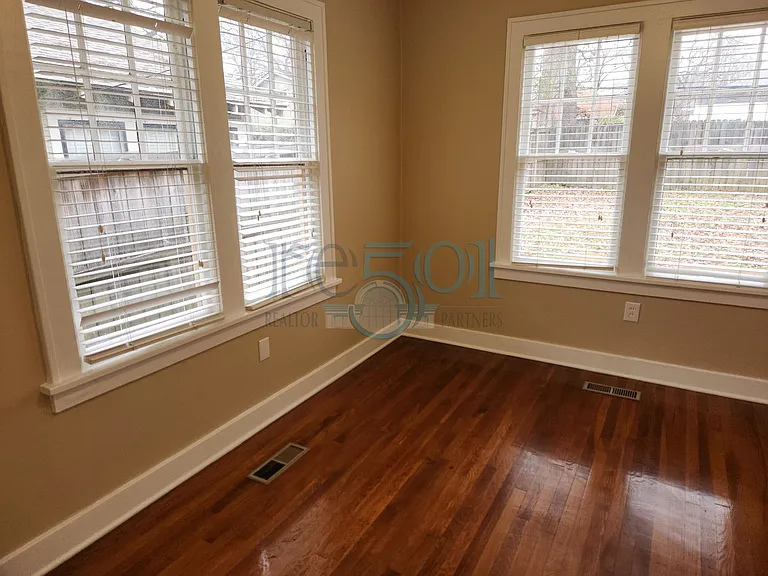 119 N Monroe St — Photo 40