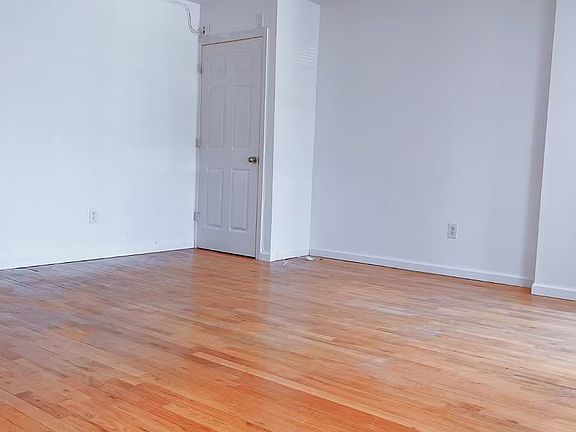 3rd image of 20420 46th Ave #1