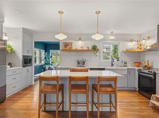 430 W 6Th Ave, Roselle Boro, NJ 07203
