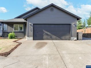 357 Waters Edge Ct, Lebanon, OR 97355