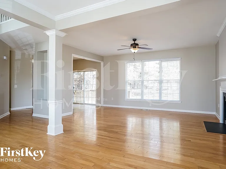 4018 Maid Marion Ct — Photo 4