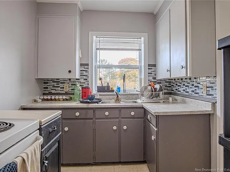 49 Quinton Ave — Photo 26