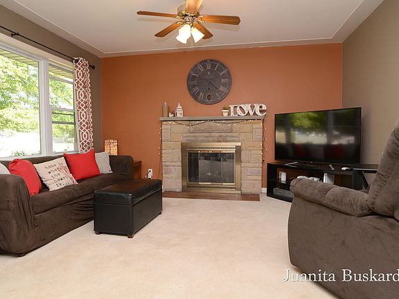 3rd image of 3354 Burlingame Ave SW
