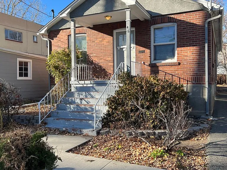 145 La Rue Ave — Photo 1