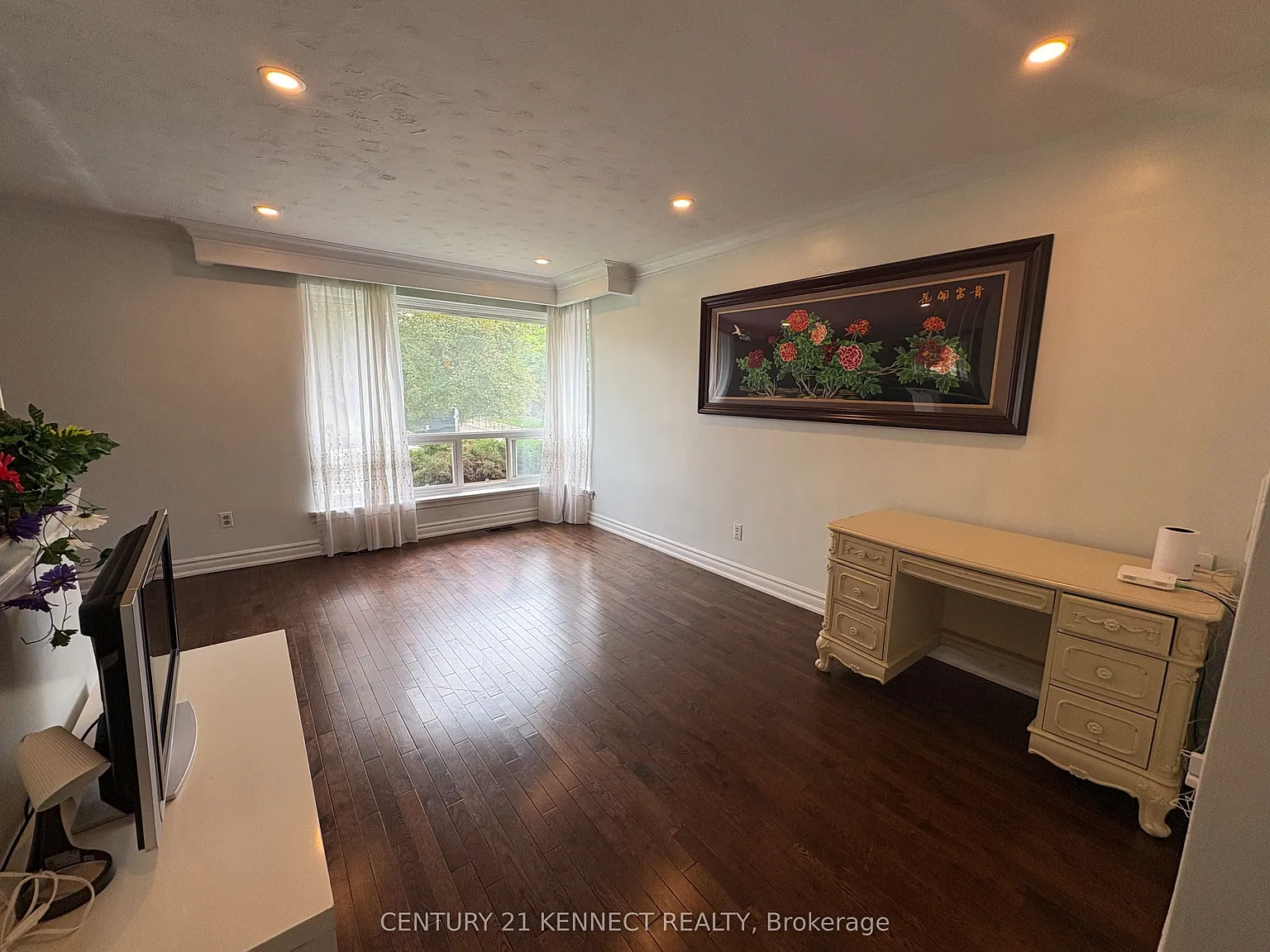3 bed, $2,600 — Photo 4