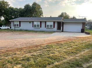 109 E Cemetery St, Pleasanton, NE 68866