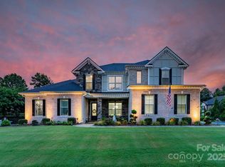8700 Whitehawk Hill Rd, Waxhaw, NC 28173