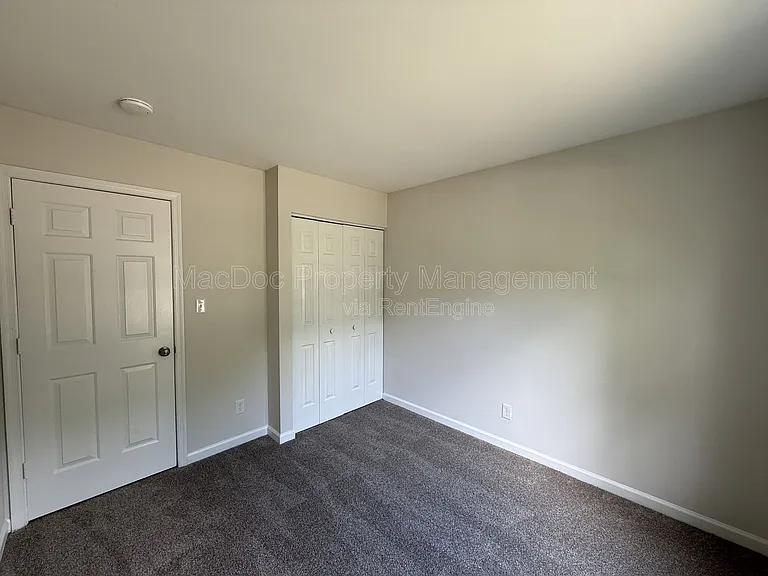 10910 Chesterwood Dr — Photo 21