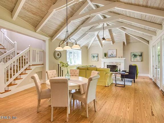 5th image of 204 N FOREST DUNE Drive