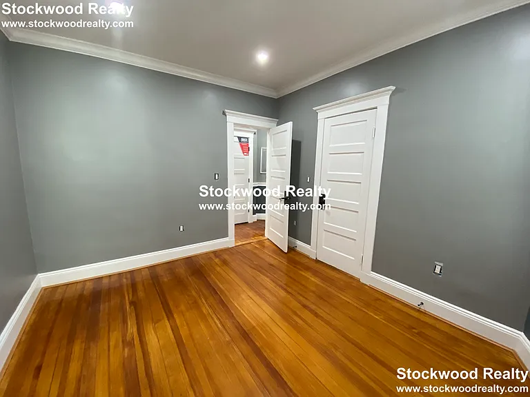 25 Hinckley St #3 — Photo 18