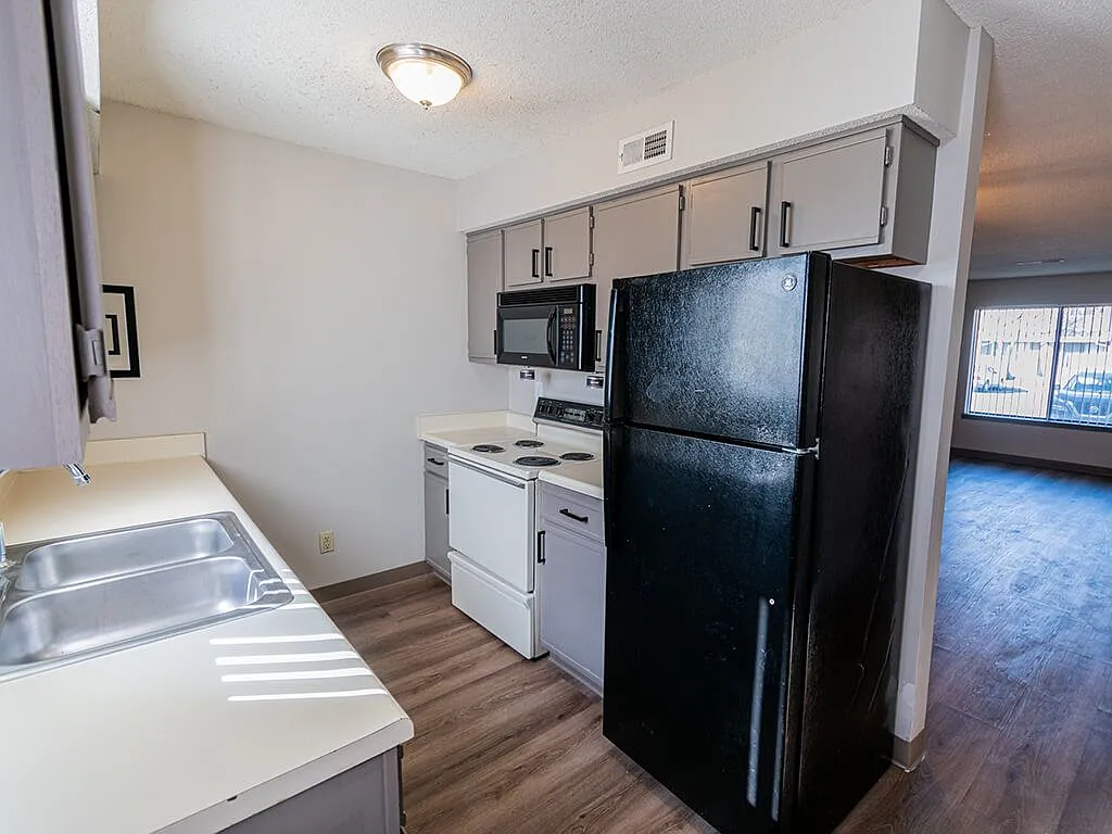 Berkshire Apartments and Townhomes — Photo 1