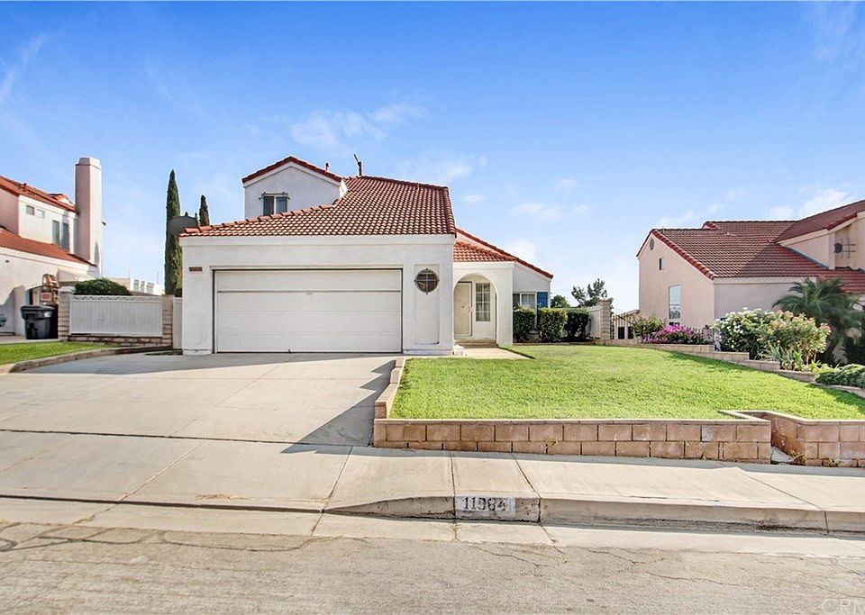 2nd image of 11984 Villa Hermosa