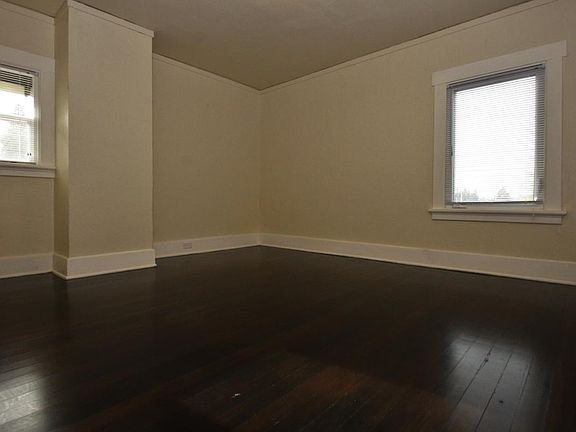 4th image of 3710 N 25th St #B