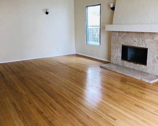 3rd image of 8434 Blackburn Ave