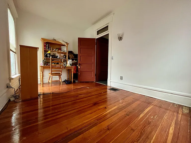 315 W Hubbard Ave — Photo 28