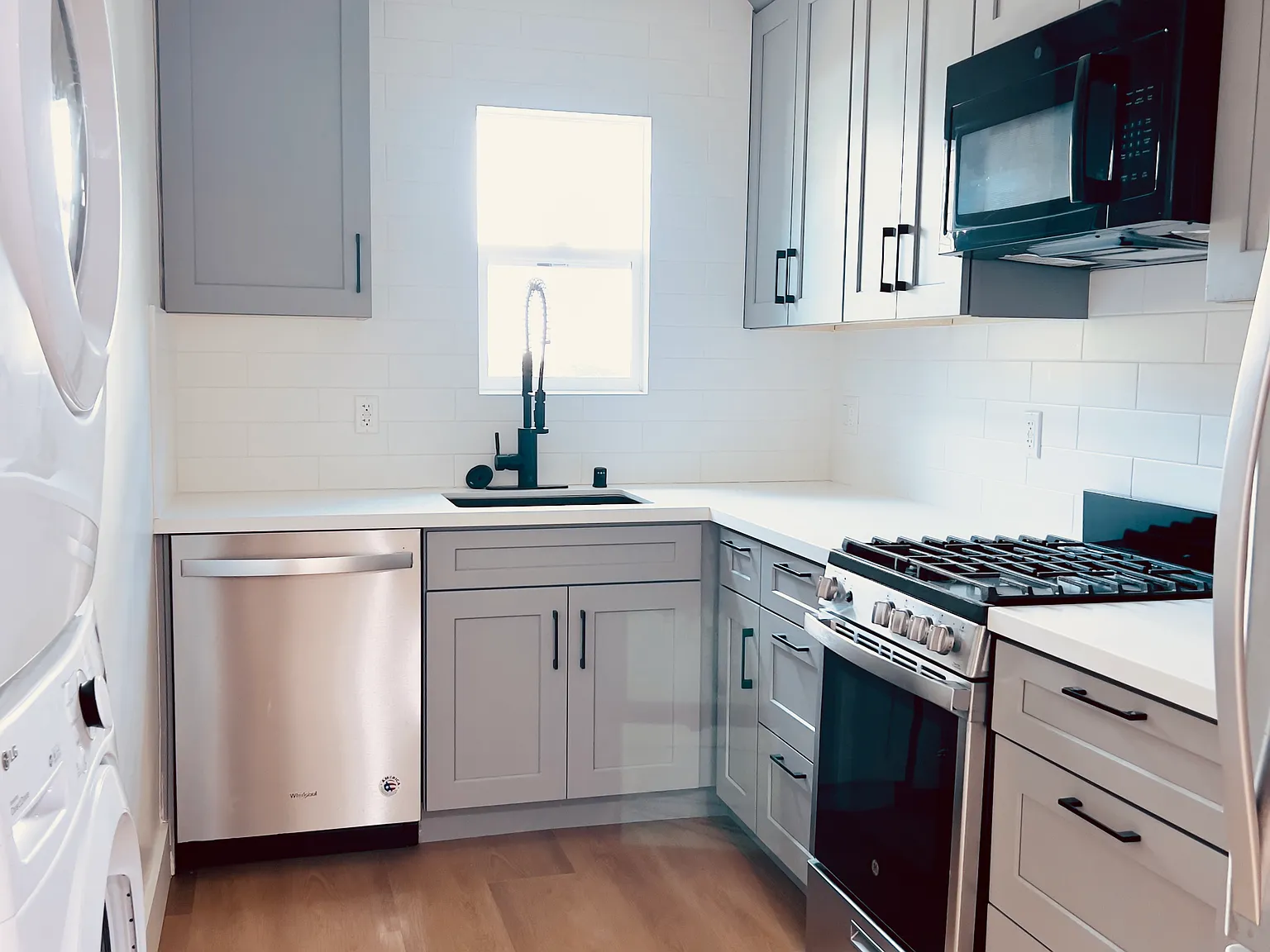 Studio, 400 sqft, $2,000 — Photo 4
