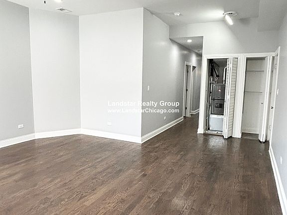 2nd image of 908 W Montrose Ave APT 1
