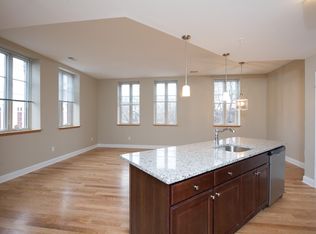 1 Columbia Pl APT 22, Albany, NY 12207