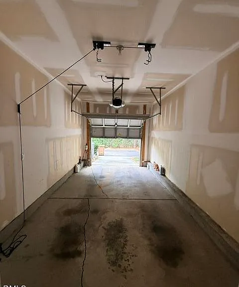 806 Carpenter Glenn Dr — Photo 38