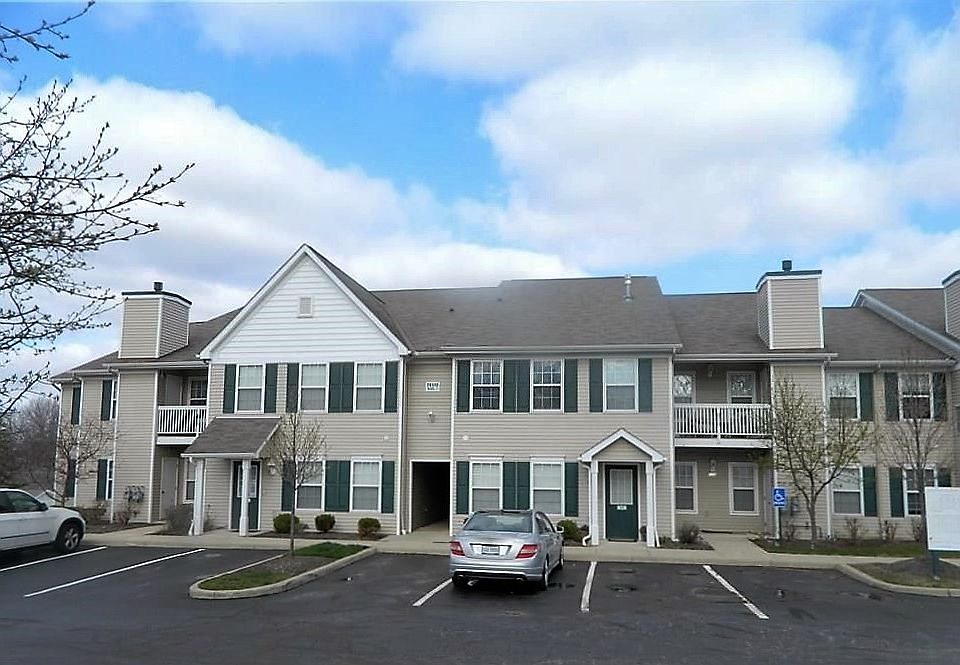 Center Ridge Entrance