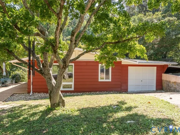 8403 Halidan Dr, North Chesterfield, VA 23235